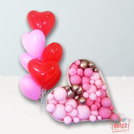 Heart Shape 3D with a Bouquets Of 6 Heart shaped Latex Balloons